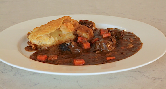 Tarte à l’orignal et bière brune